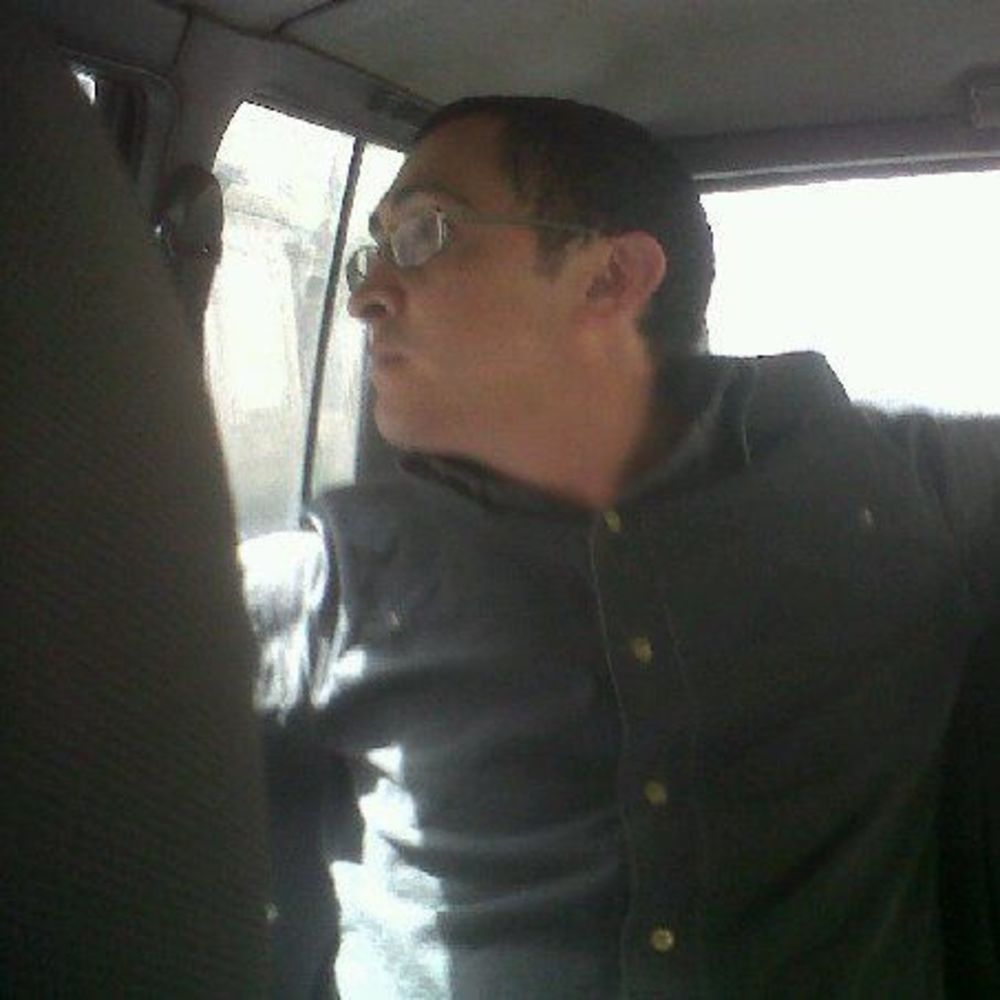 Meet your Posher, Jose luis